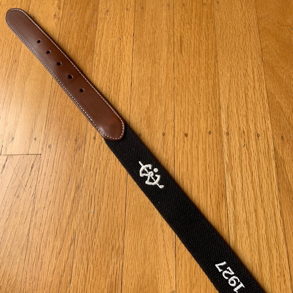 Lightly used leather belt peter millar - Picture 3 of 3